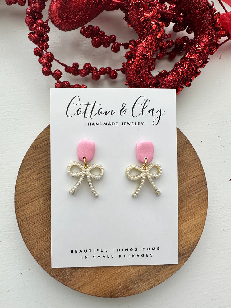 Pink pearl bow