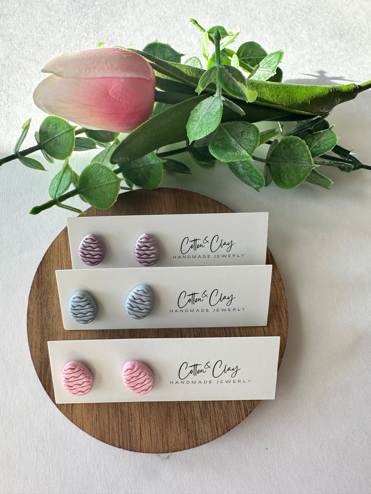 Egg stud