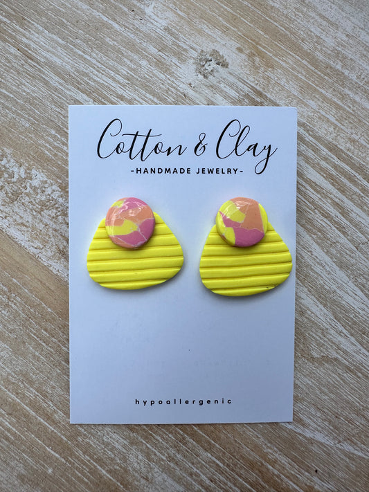 Multi color with yellow stud